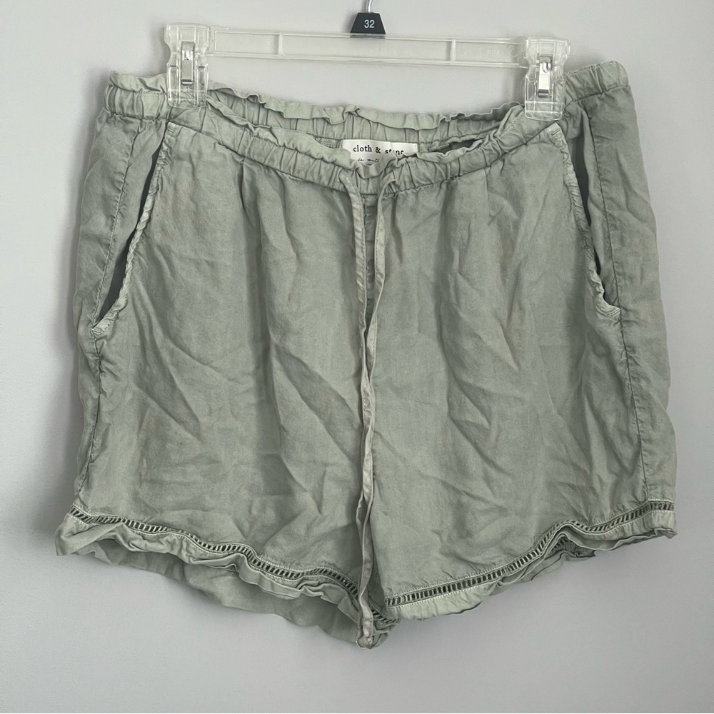 cloth & stone Anthropologie Green Linen Shorts Large